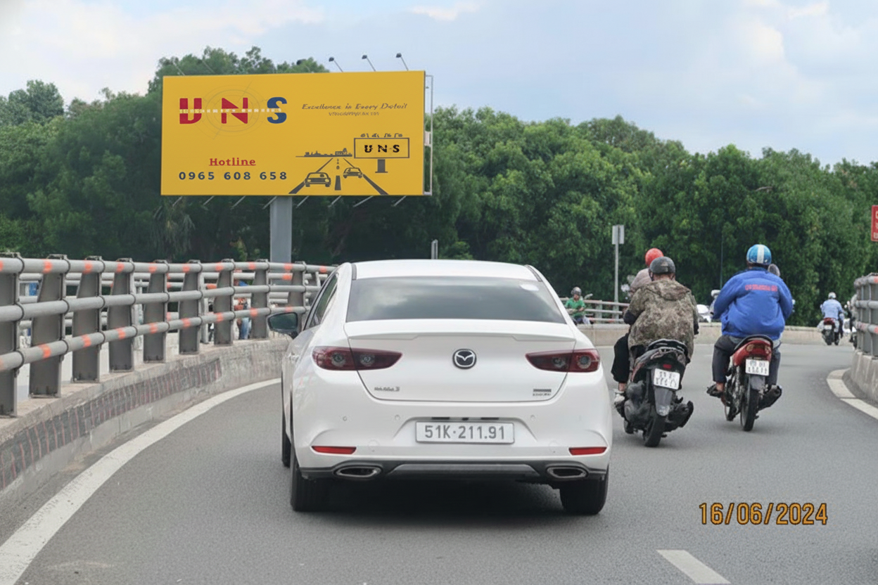 Vòng xoay Ngã Sáu Gò Vấp - CV Gia Định (Hoàng Minh Giám...)